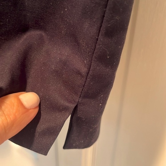 Jones New York Bermuda Shorts Navy Twill Cotton Blend Stretch Shorts w/Side Slit - Picture 5 of 13